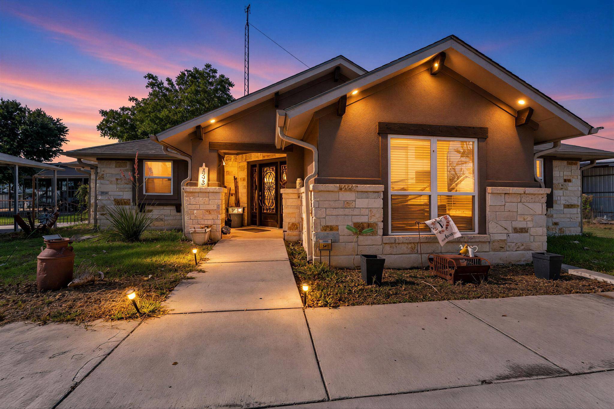 343 E Jackson ST, Bartlett, TX 76511