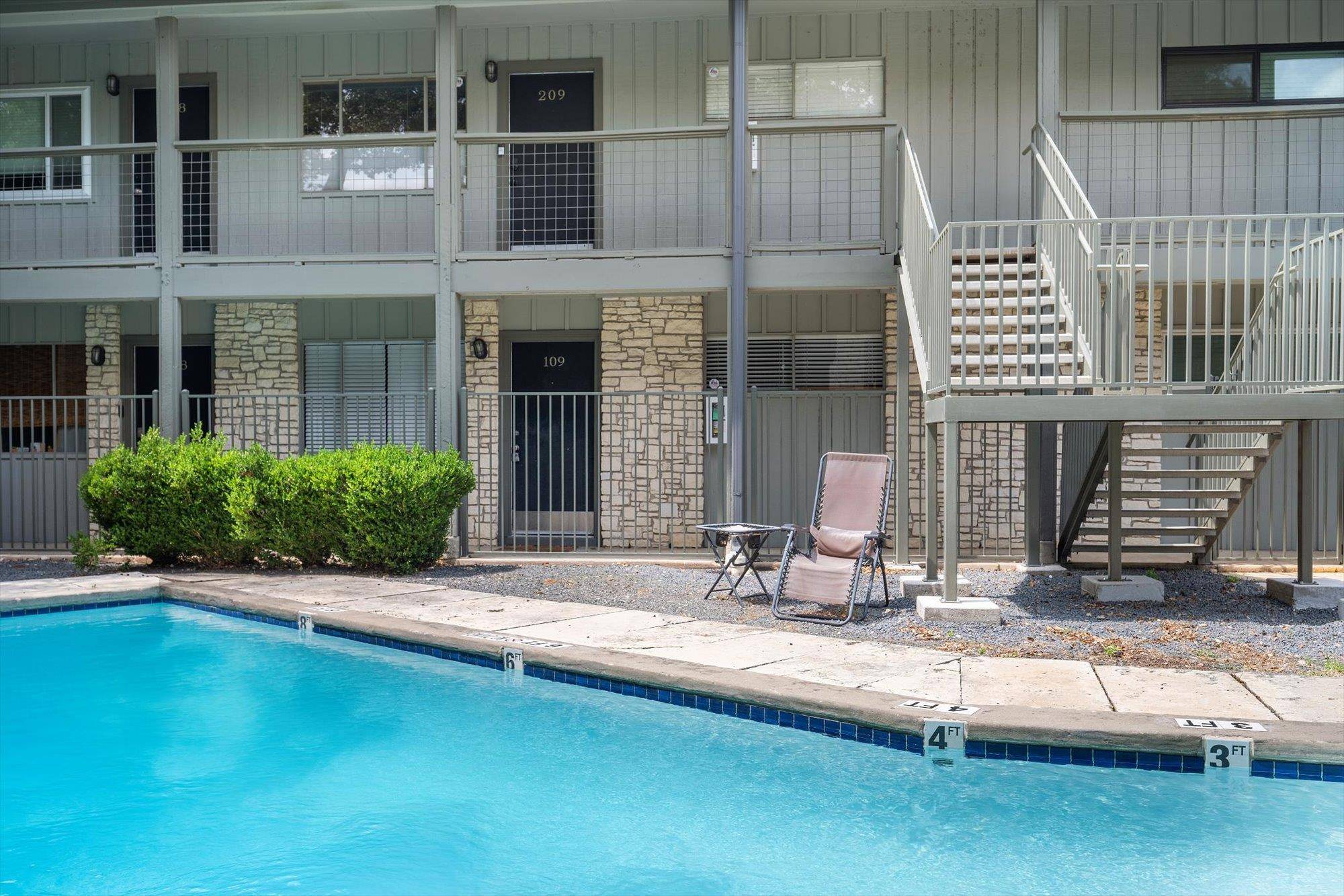 2303 East Side DR #109, Austin, TX 78704