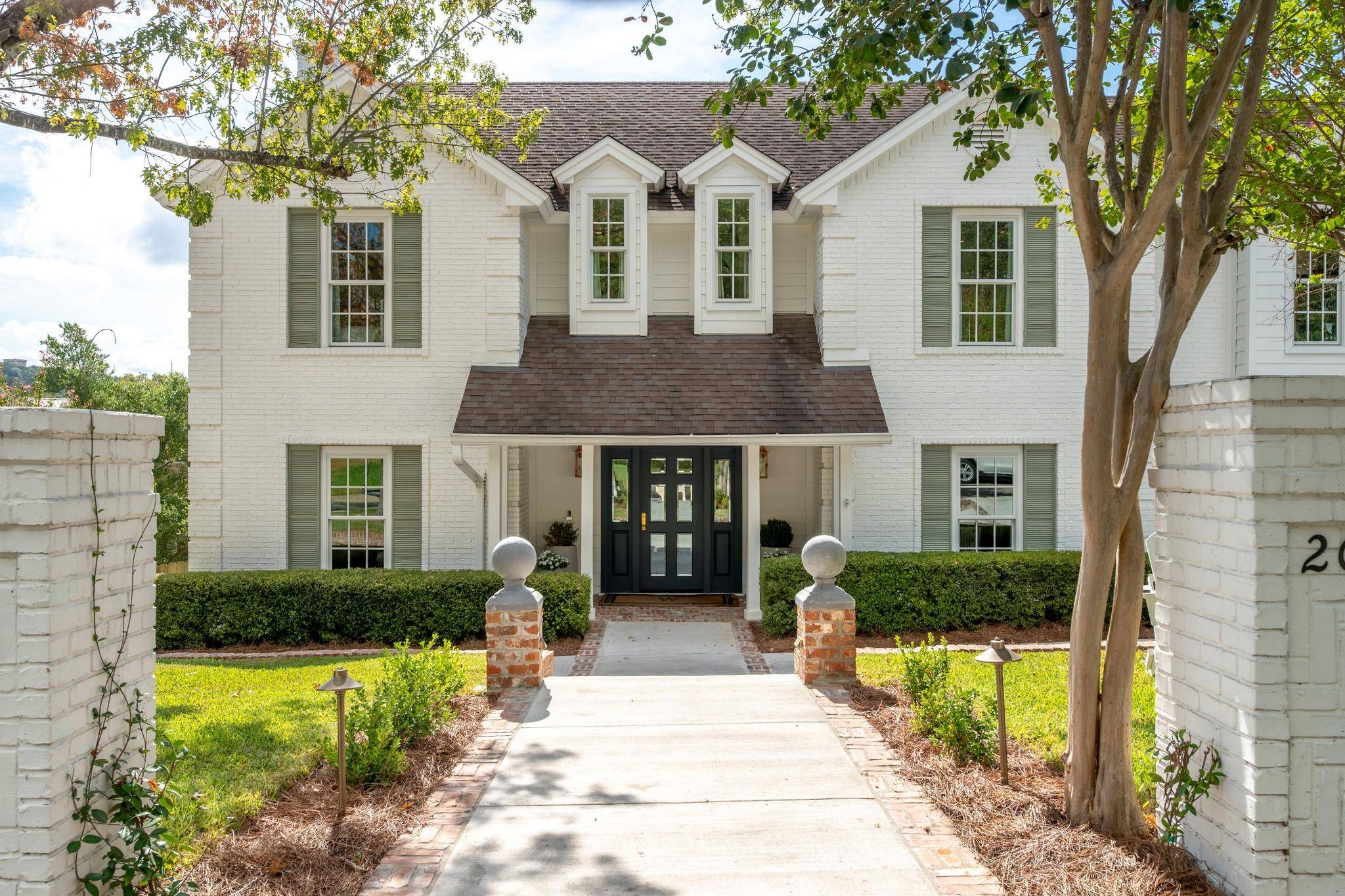2009 Port Royal DR, Austin, TX 78746