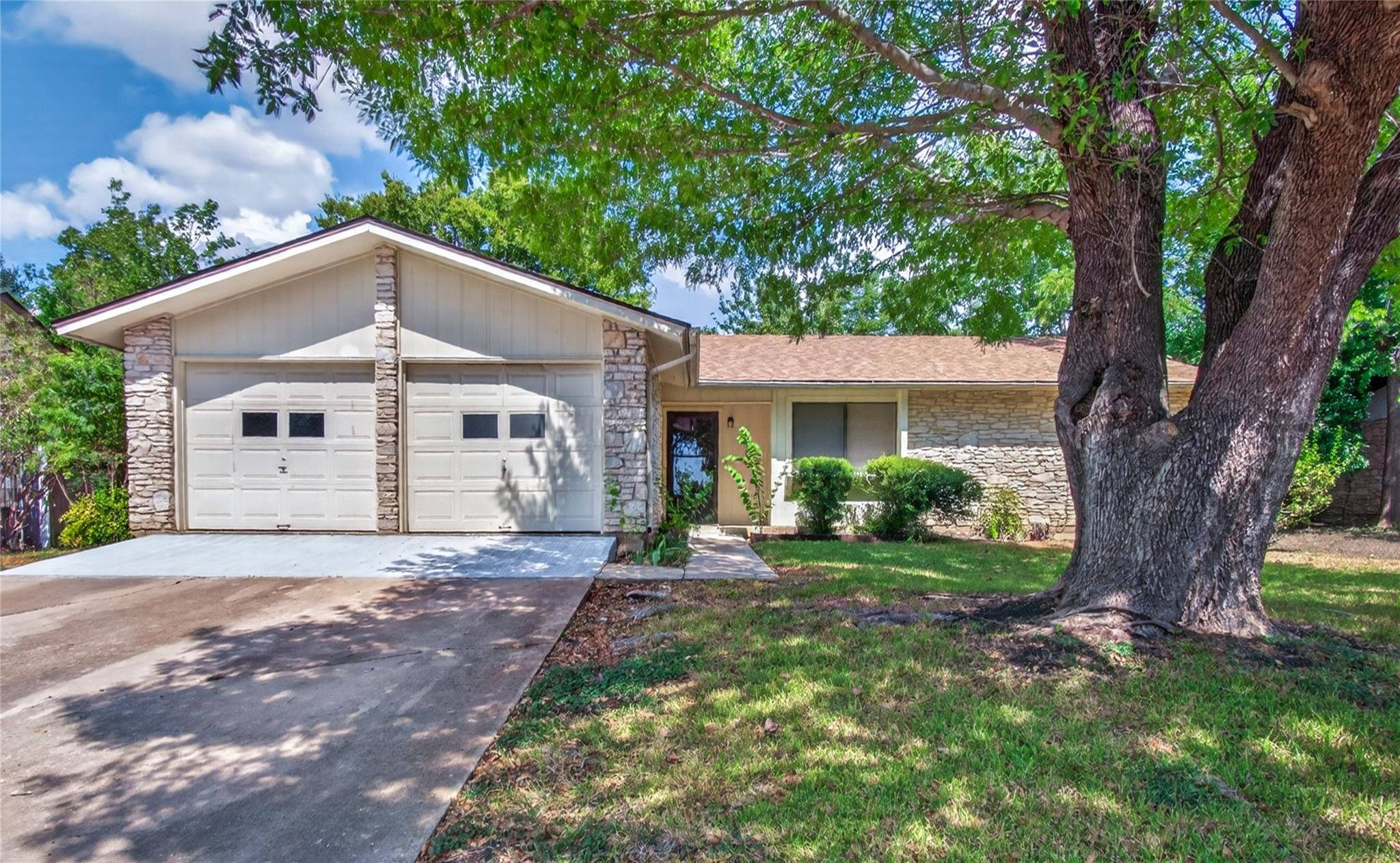 504 Pintail LN, Taylor, TX 76574