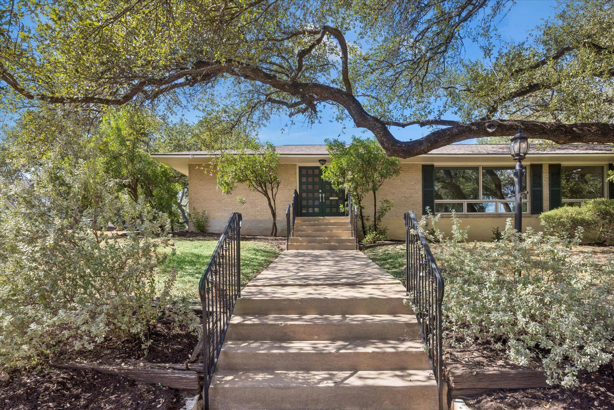 5900 Overlook DR, Austin, TX 78731