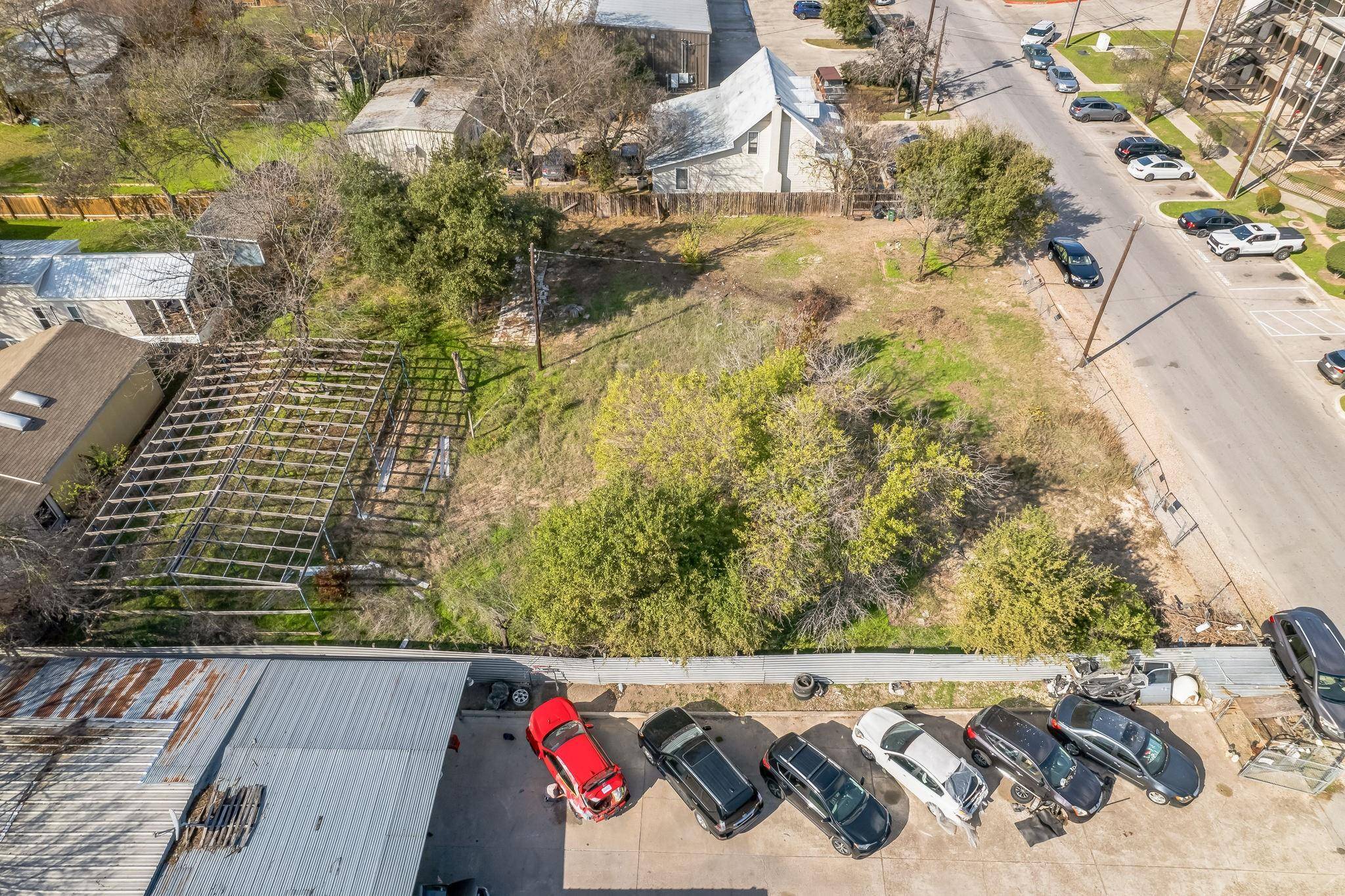 301 & 303 Ferguson DR, Austin, TX 78753