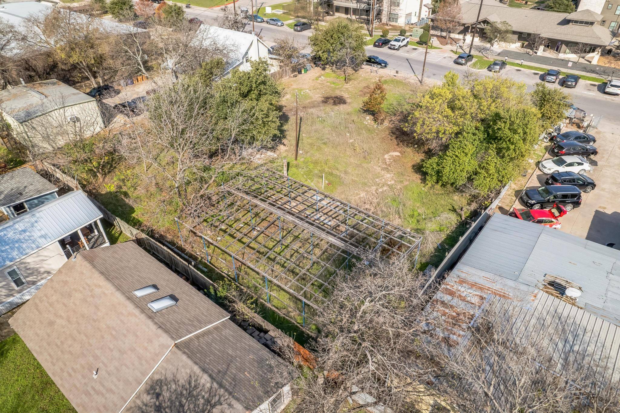 301 & 303 Ferguson DR, Austin, TX 78753