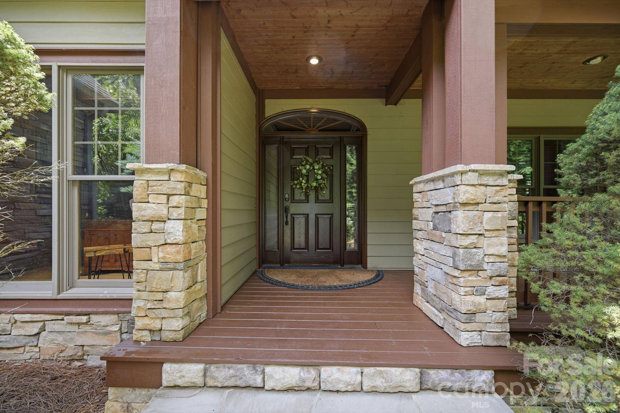 1226 Grouse Moor DR, Sugar Mountain, NC 28604