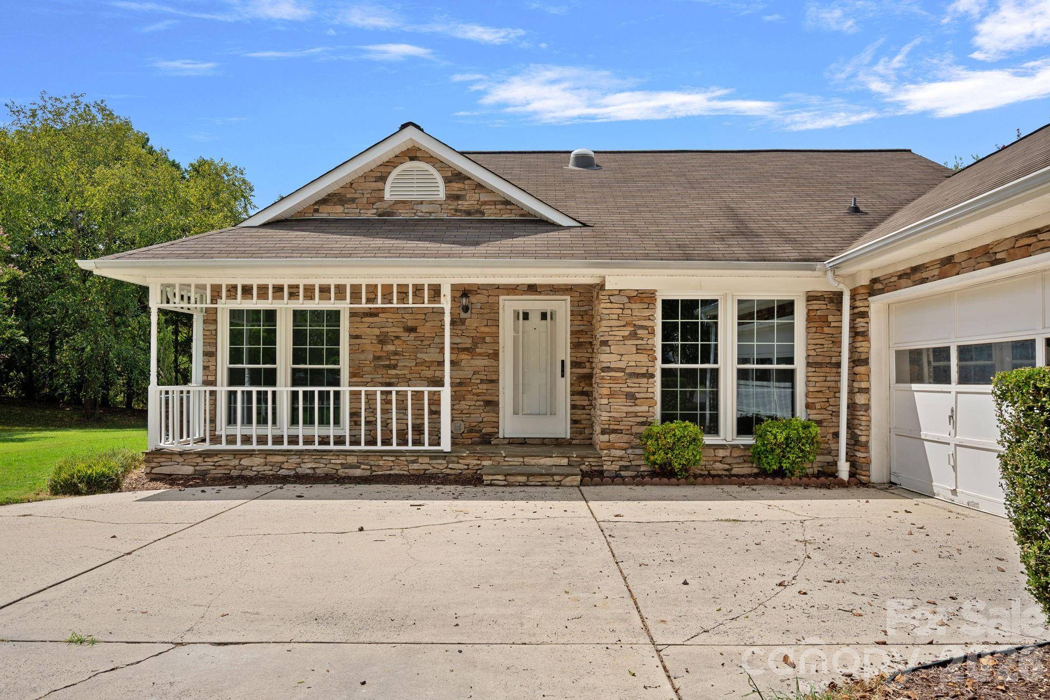 10243 Fairway Ridge RD, Charlotte, NC 28277