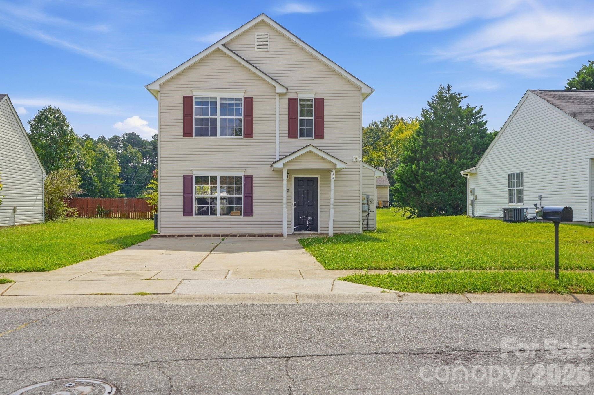 802 Almora DR, Charlotte, NC 28216