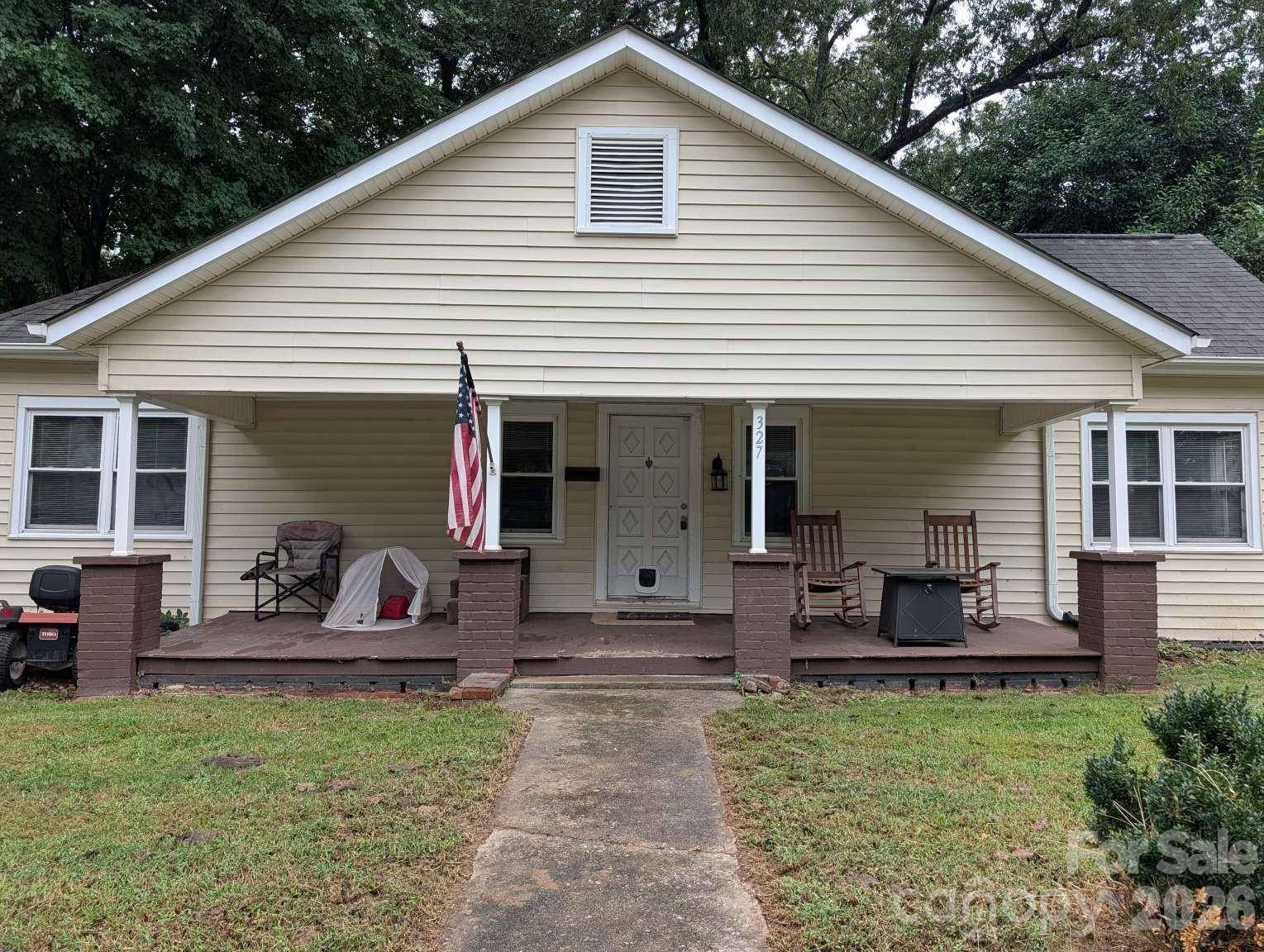 327 Aycock ST NE, Concord, NC 28025