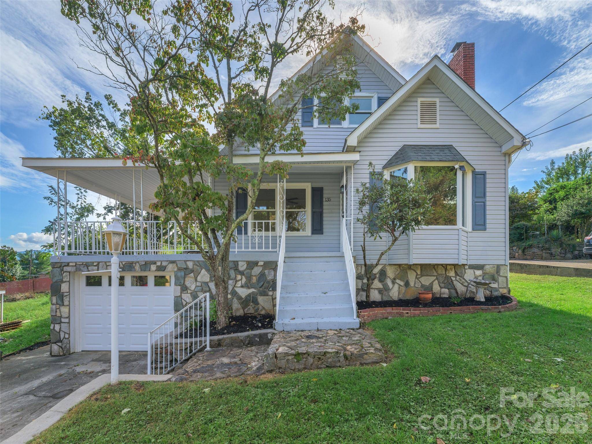 135 Patton AVE, Canton, NC 28716