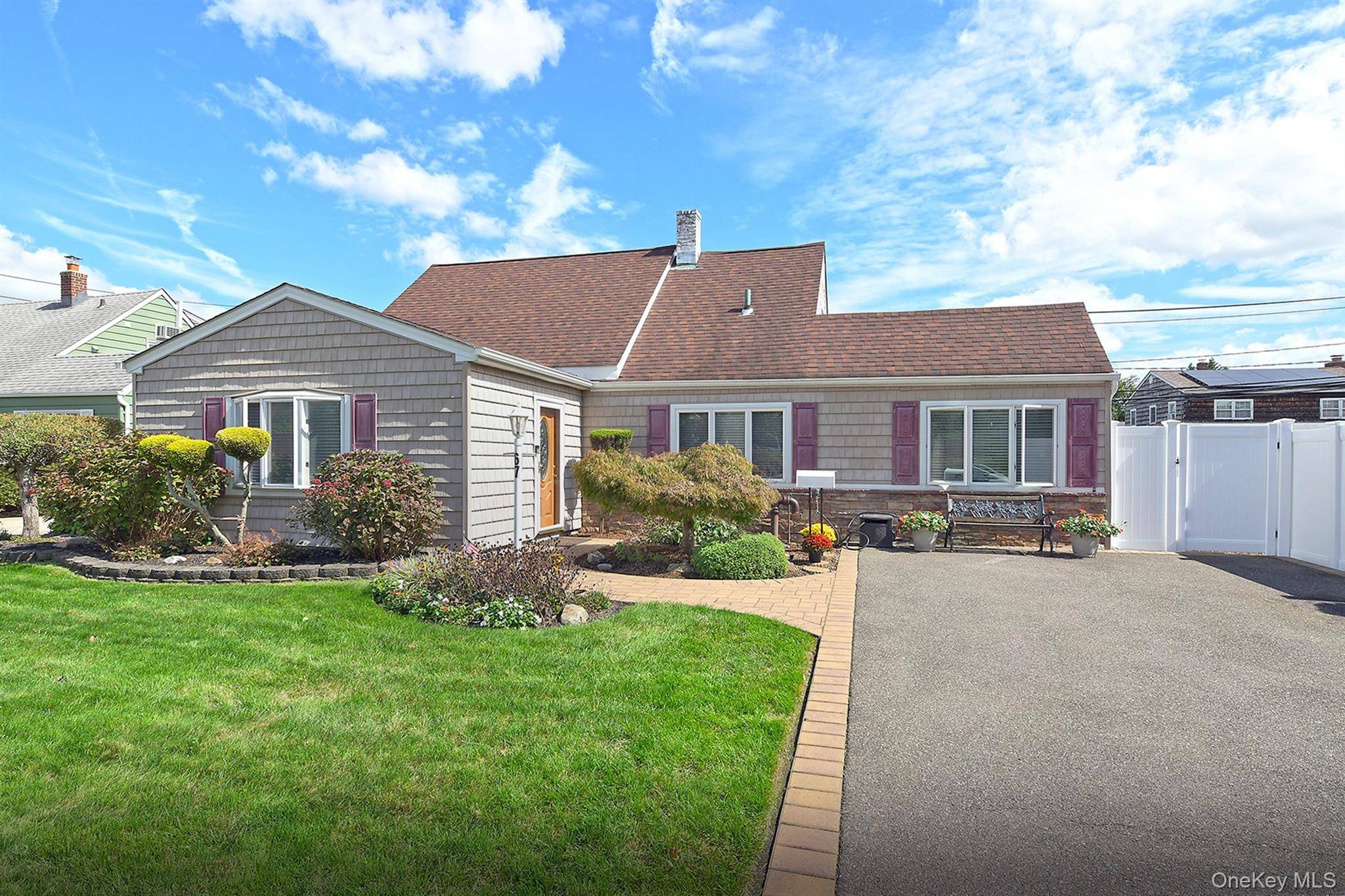 67 Wolcott RD, Levittown, NY 11756