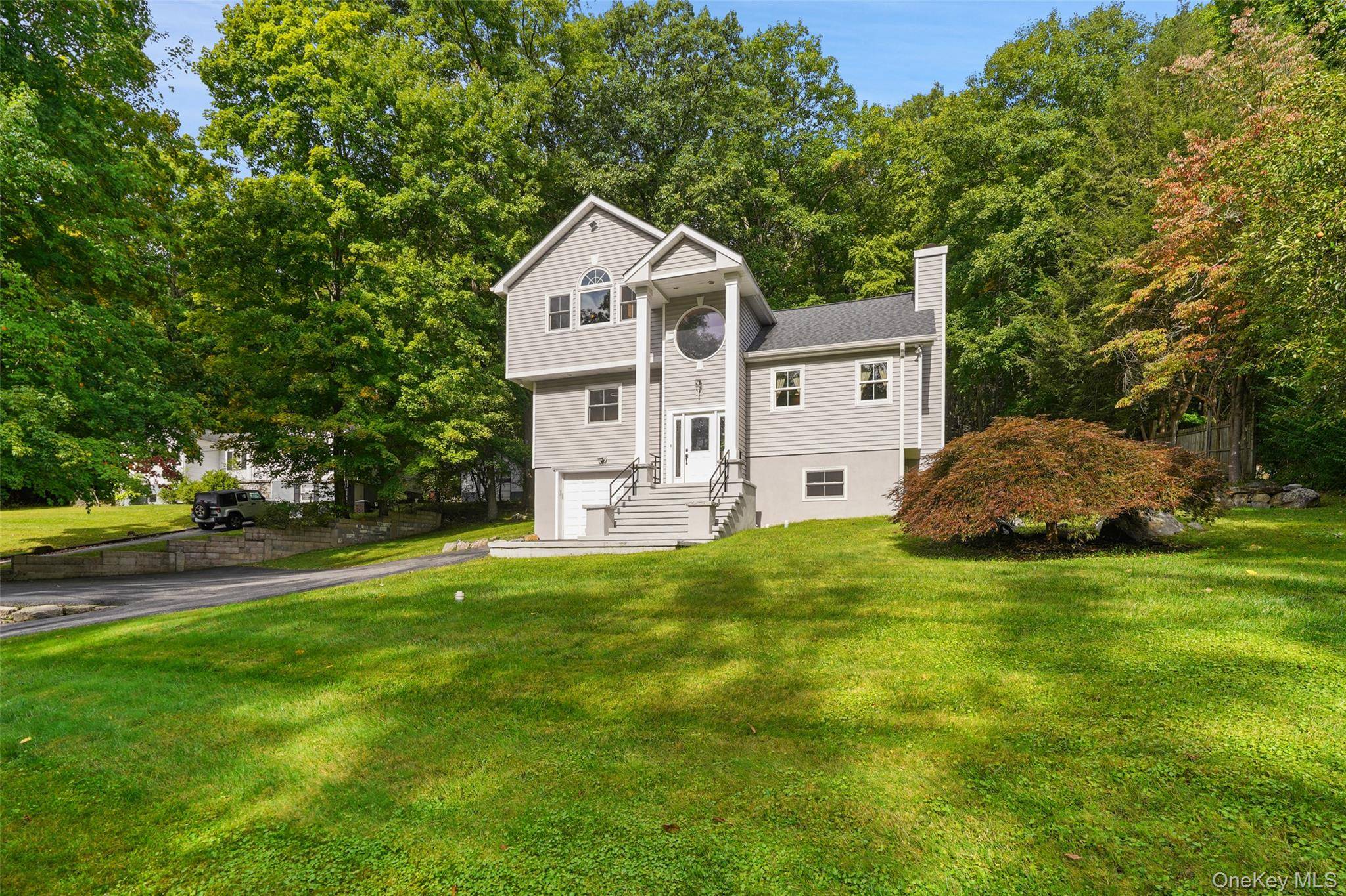 17 Glenna DR, Carmel, NY 10512