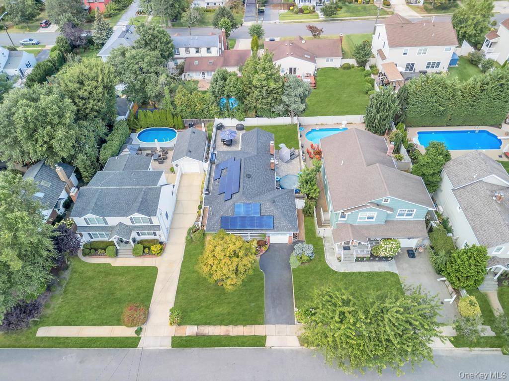 2327 Cleveland ST, Bellmore, NY 11710