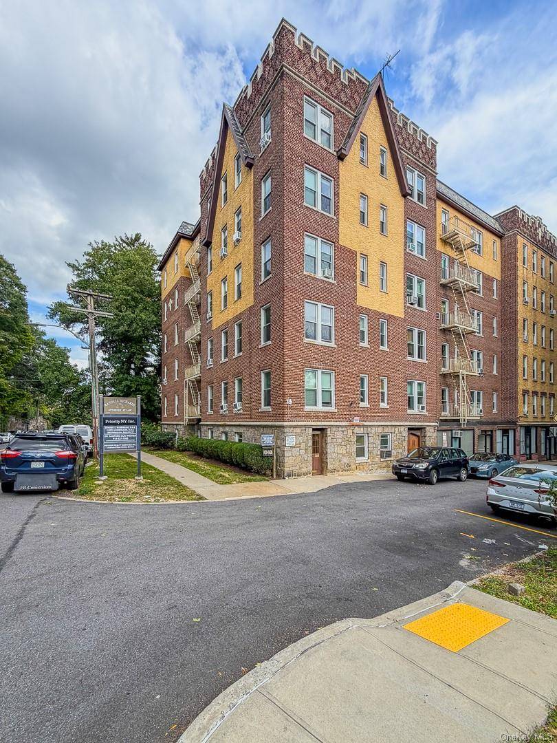 1428 Midland AVE #3H, Bronxville, NY 10708