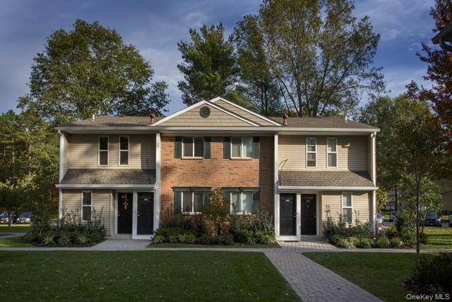 31 Country Club DR #B, Coram, NY 11727