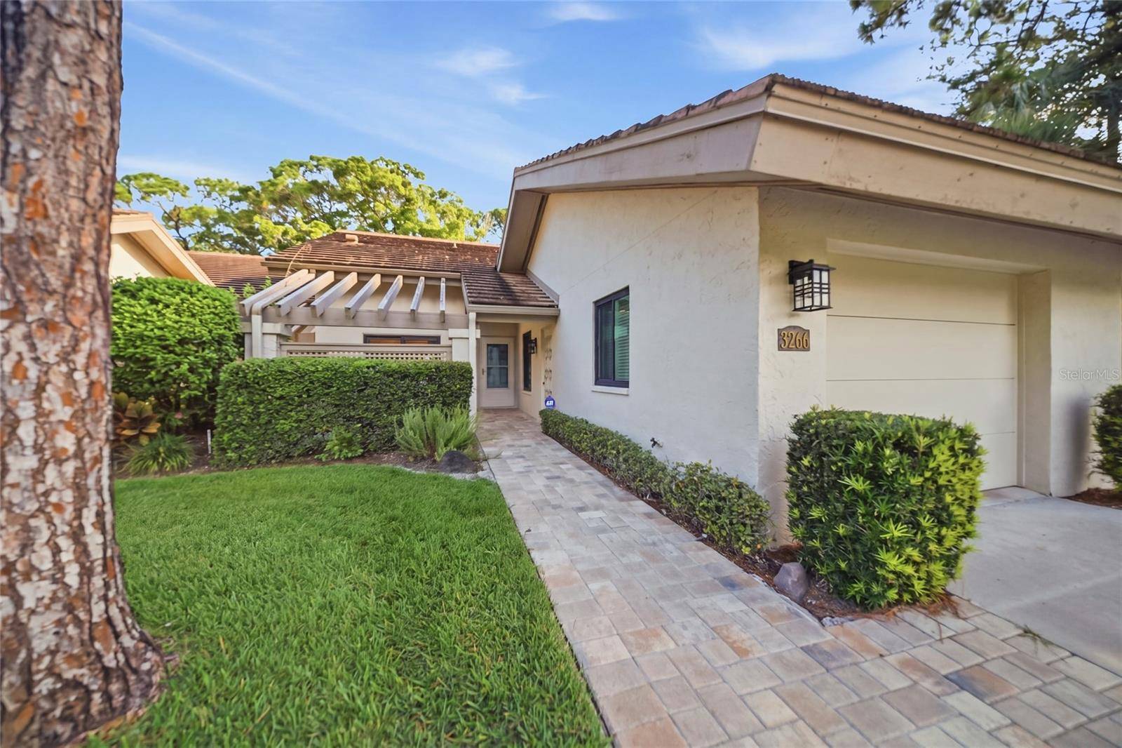 3266 SANDLEHEATH #51, Sarasota, FL 34235
