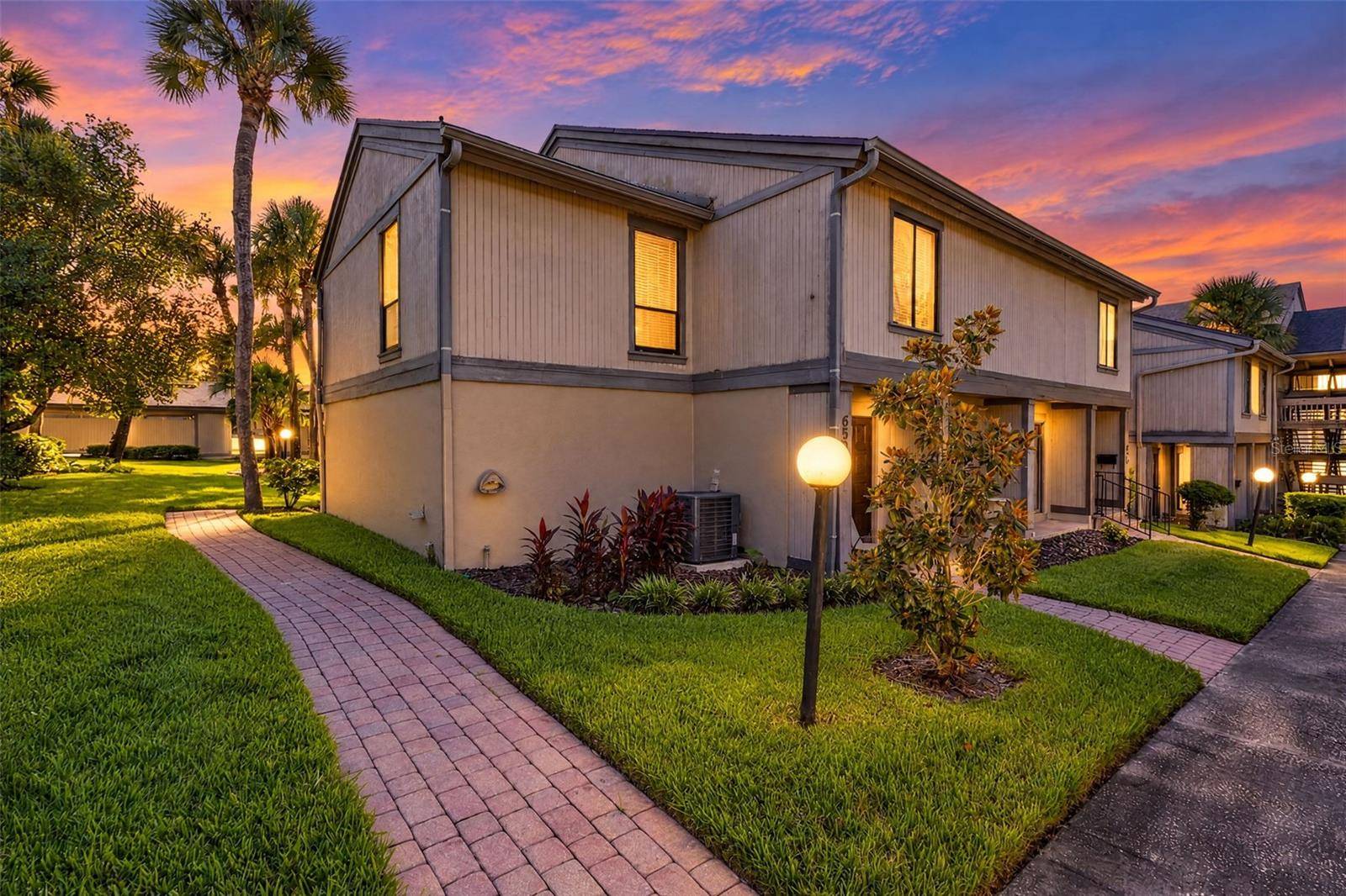 658 LAKE VILLAS DR, Altamonte Springs, FL 32701
