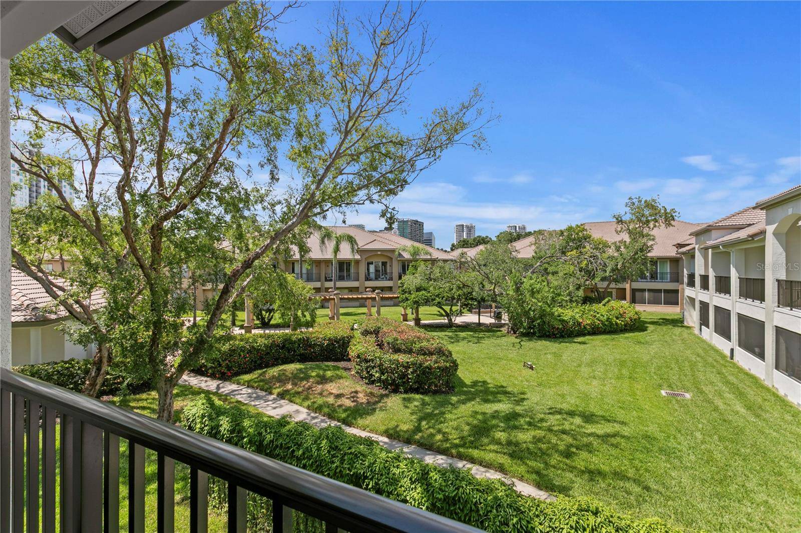 1040 NORMANDY TRACE RD, Tampa, FL 33602