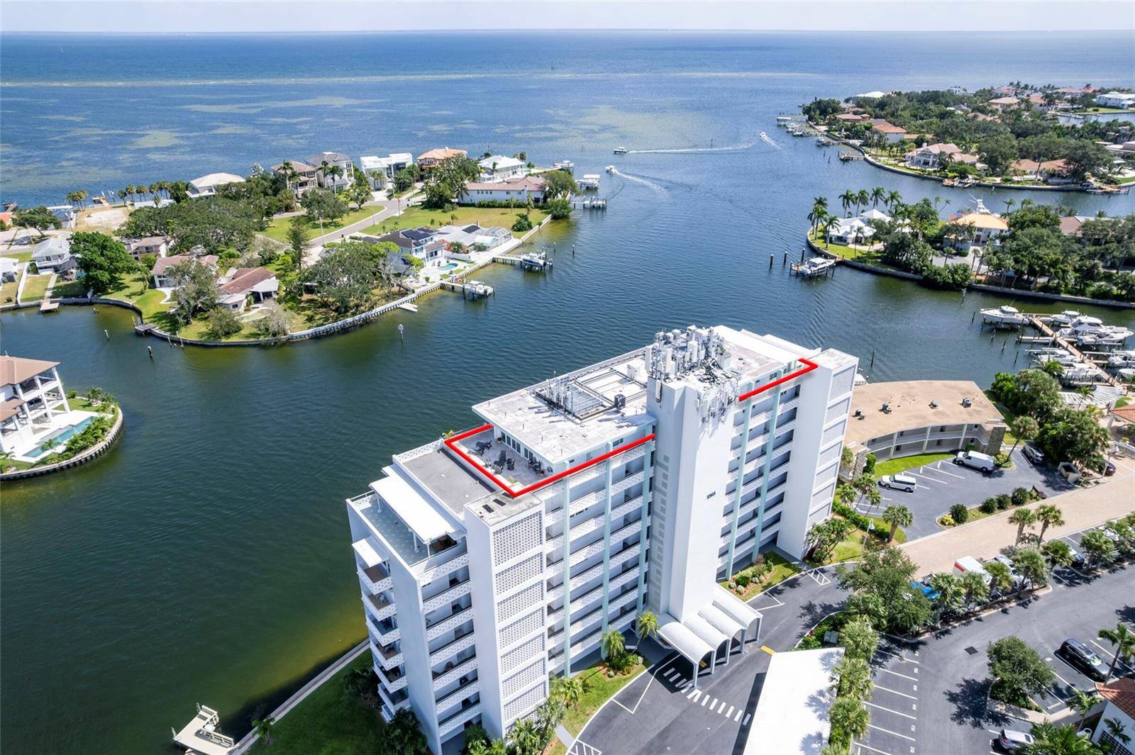 1365 SNELL ISLE BLVD NE #9A, St Petersburg, FL 33704