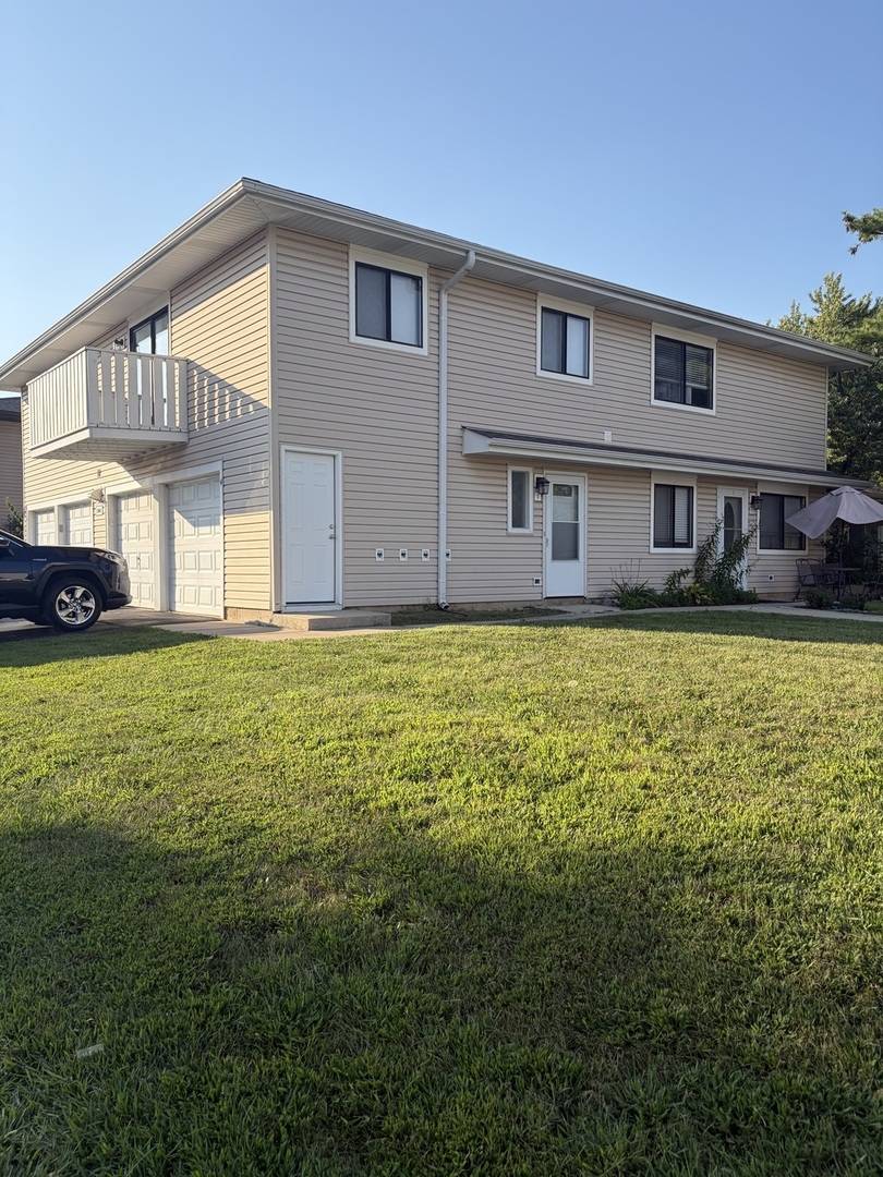 29W603 WINCHESTER CIR N #4, Warrenville, IL 60555
