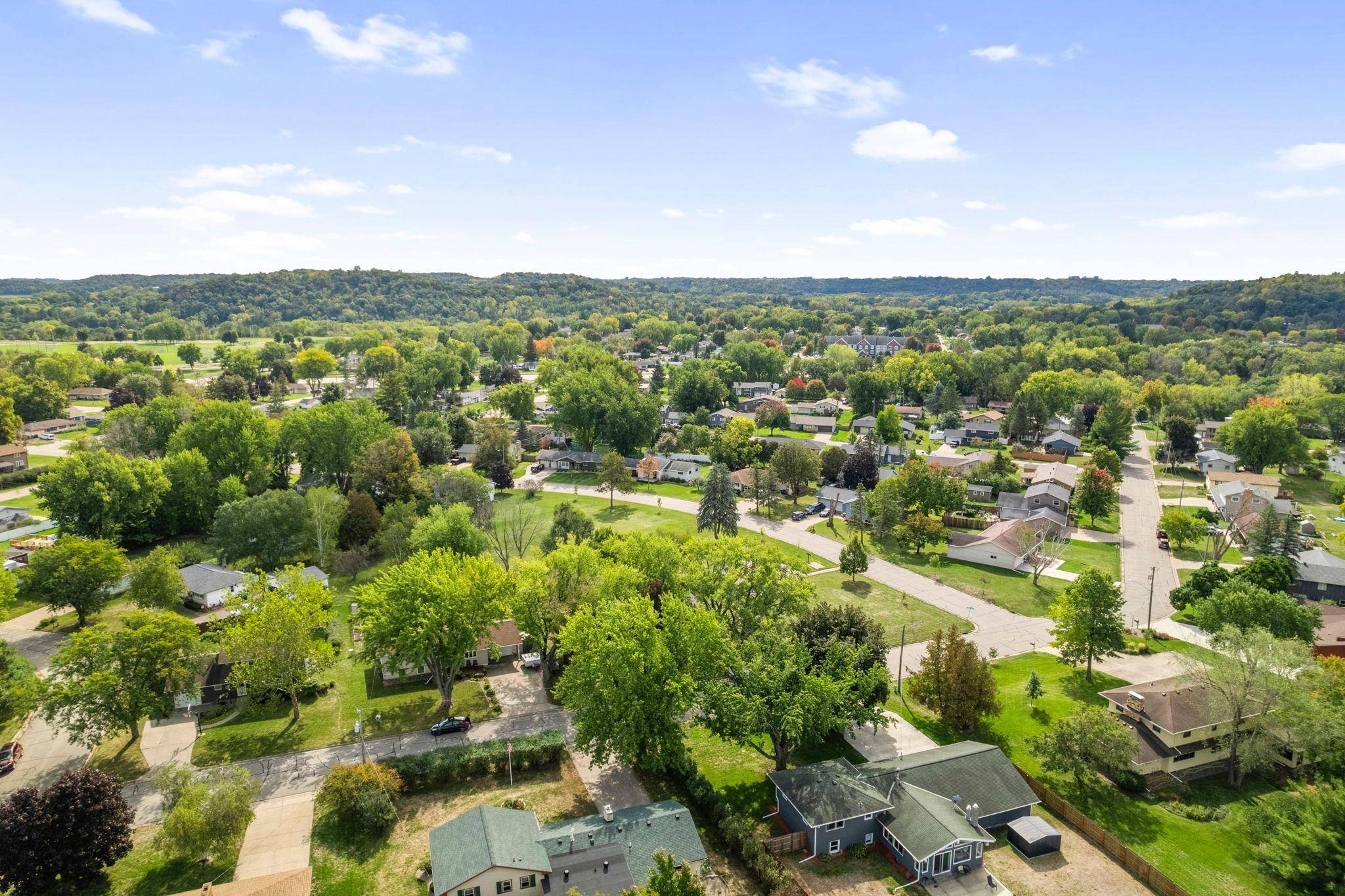 319 Cannon View DR, Red Wing, MN 55066