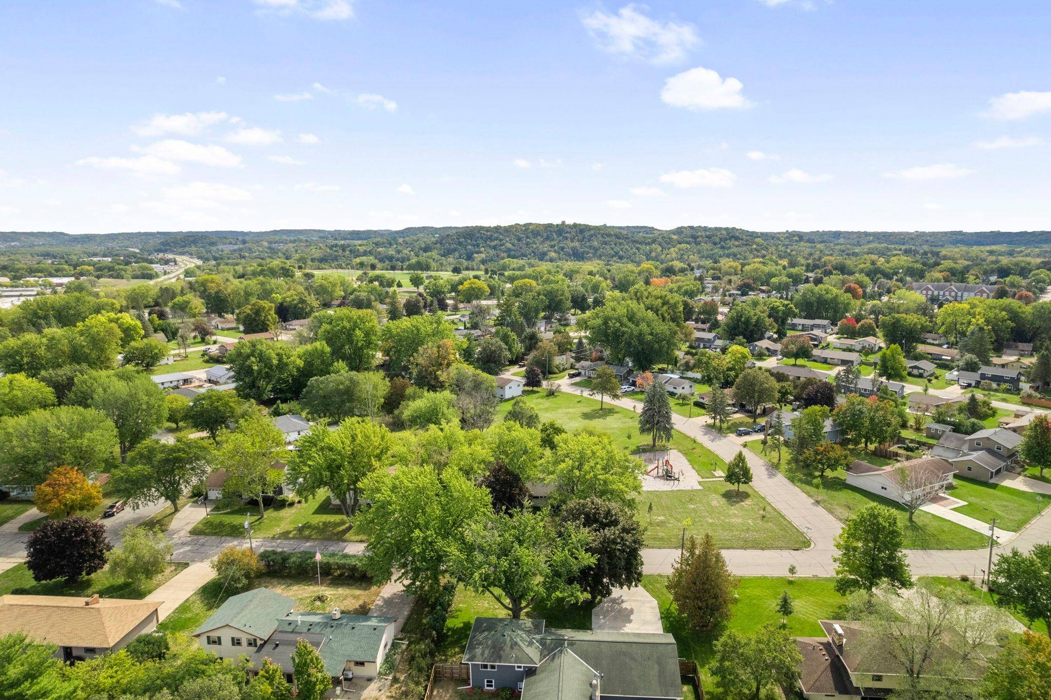 319 Cannon View DR, Red Wing, MN 55066
