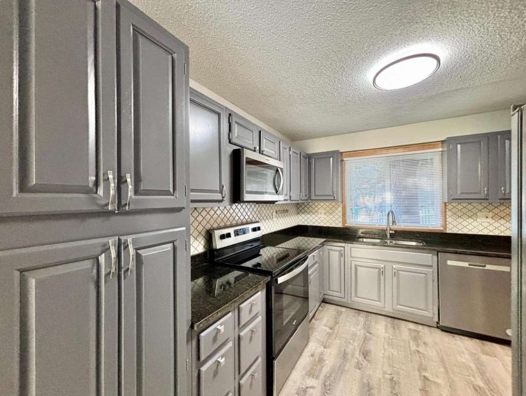 1414 W Danube RD, Fridley, MN 55432