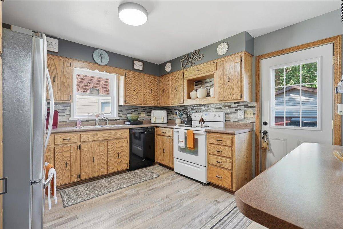 1110 Florence ST, Baldwin, WI 54002