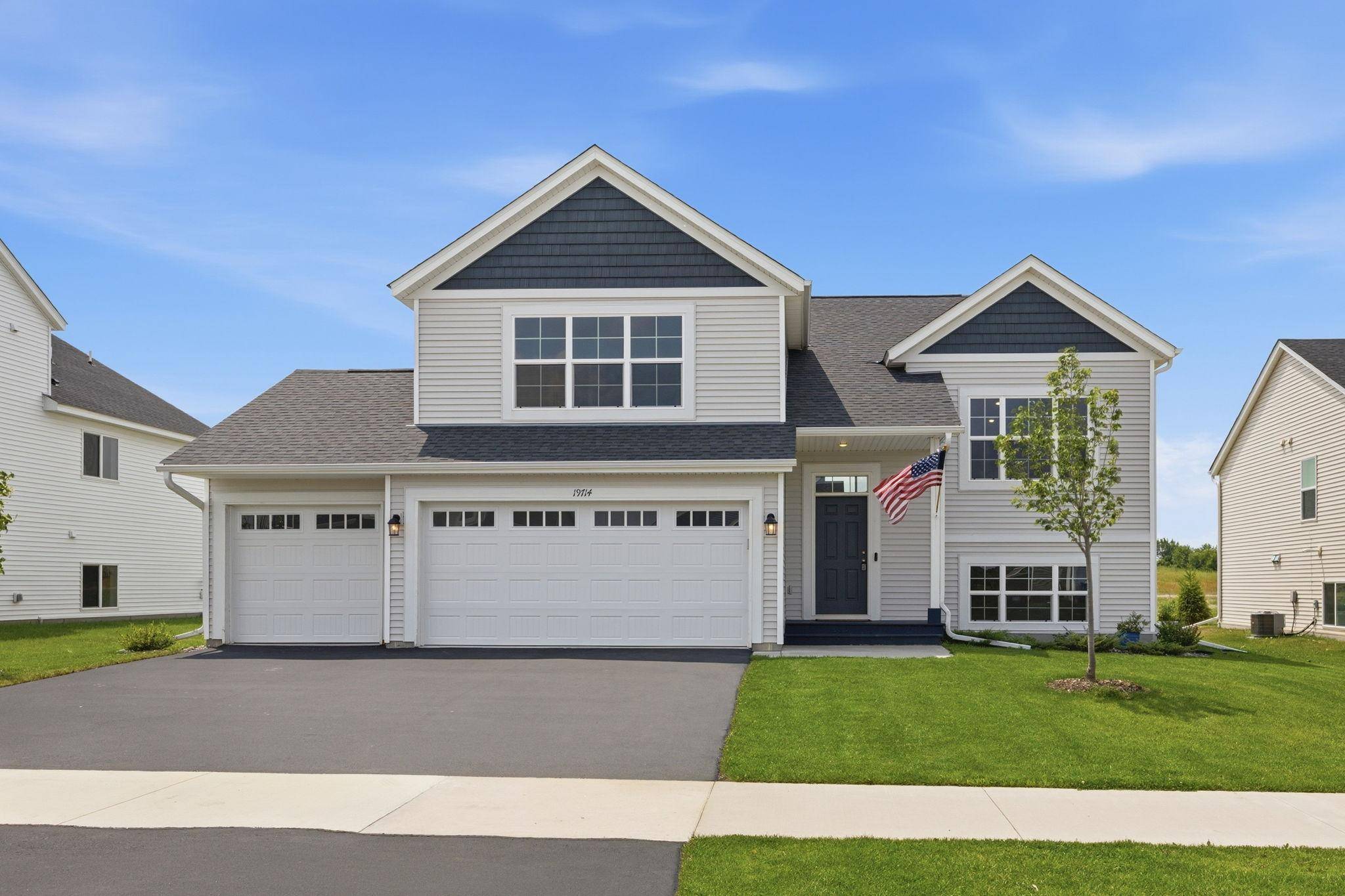 19714 English AVE N, Forest Lake, MN 55025