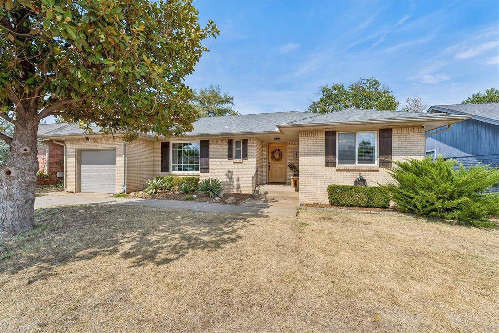 2521 Huntleigh DR, Oklahoma City, OK 73120