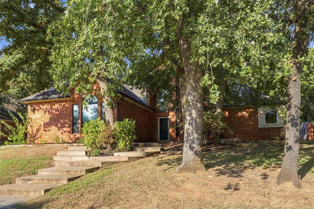 1 N Crosstimber TRL, Edmond, OK 73034