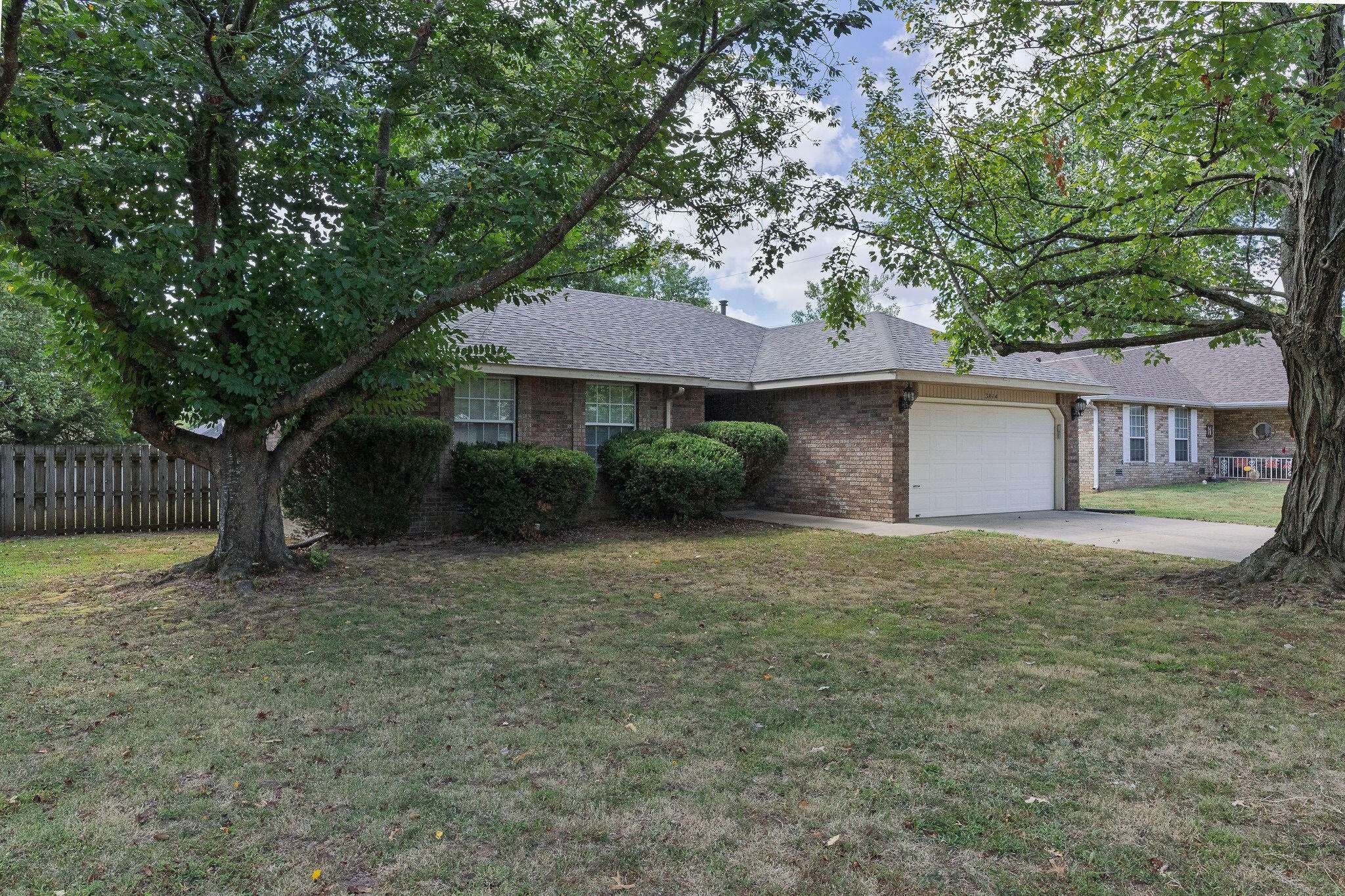 3814 W Harrison ST, Springfield, MO 65802