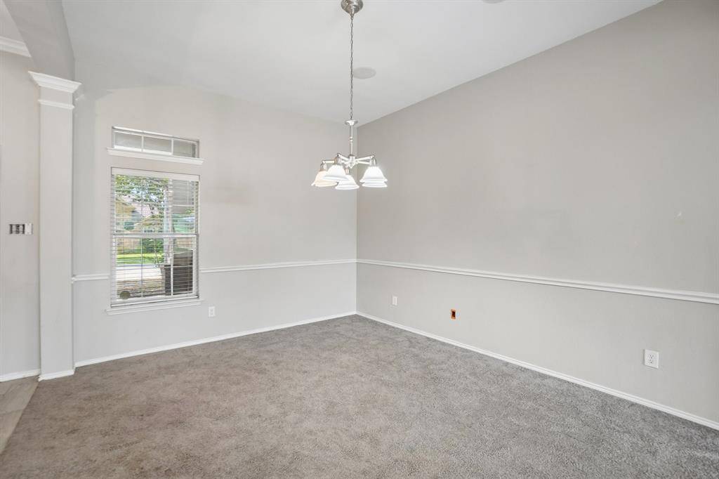 517 Azalea Drive, Glenn Heights, TX 75154