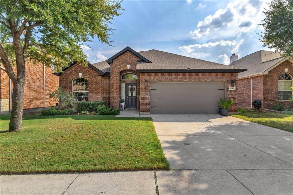 5728 Sapphire Pool Trail, Fort Worth, TX 76244