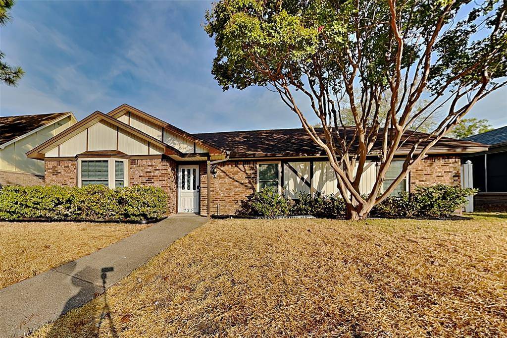 725 Maple Glen Drive, Garland, TX 75043