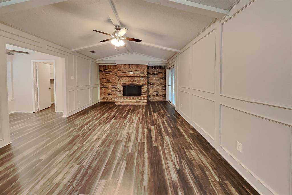 725 Maple Glen Drive, Garland, TX 75043
