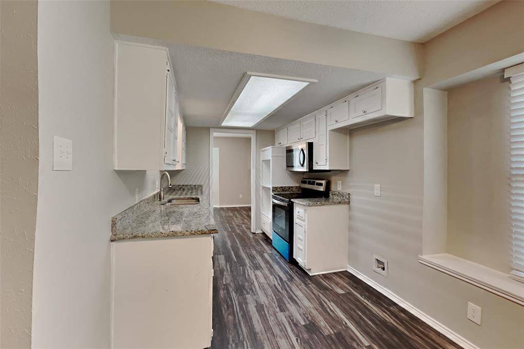 725 Maple Glen Drive, Garland, TX 75043