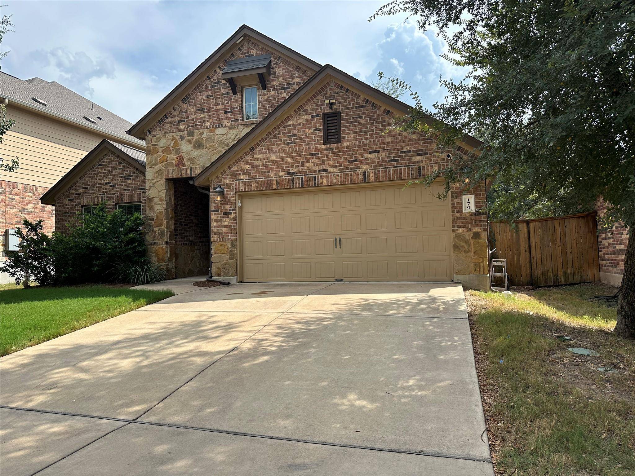 179 Blushing DR, Buda, TX 78610