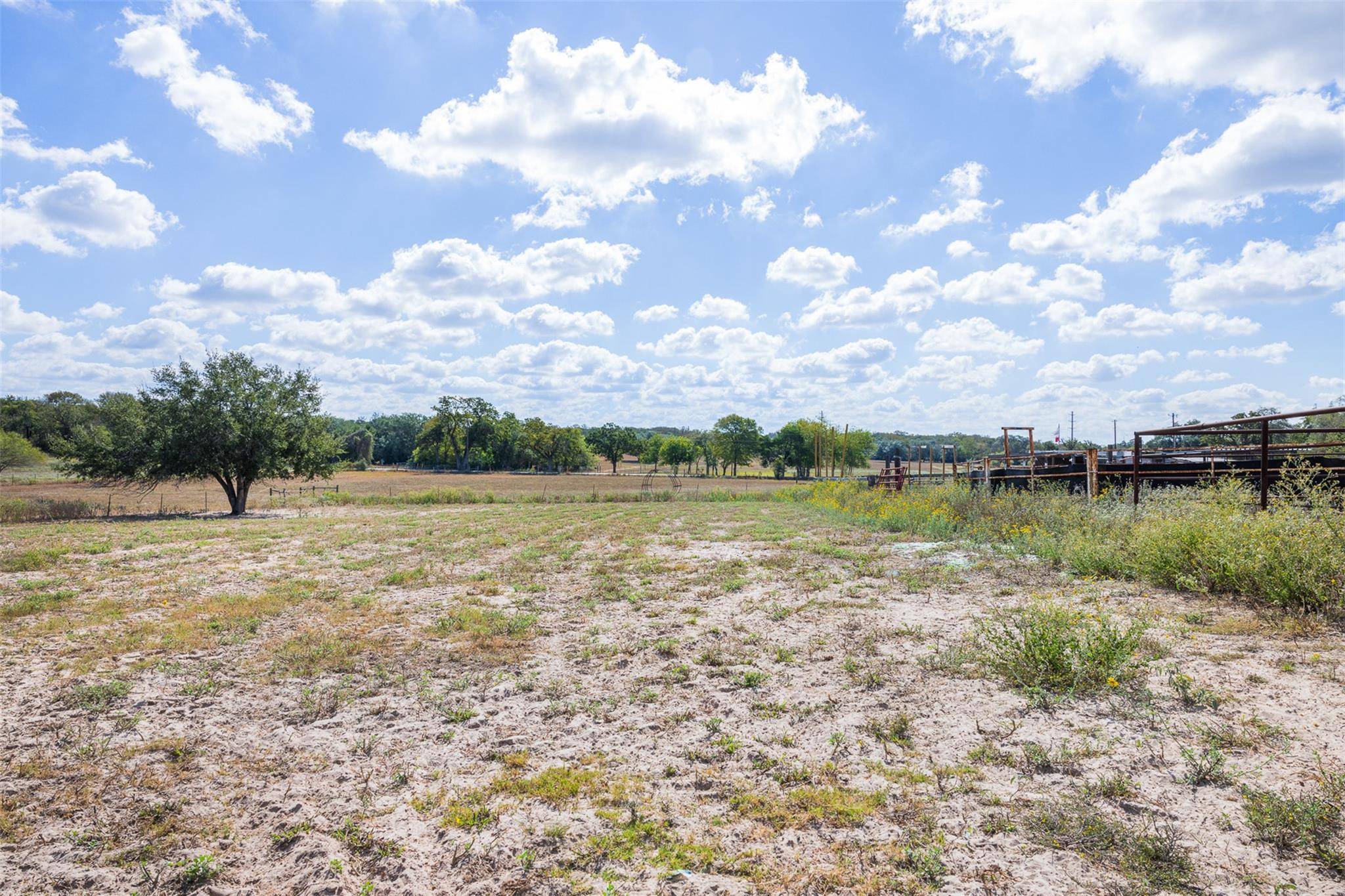 2135 Mule Creek. RD, Harwood, TX 78632
