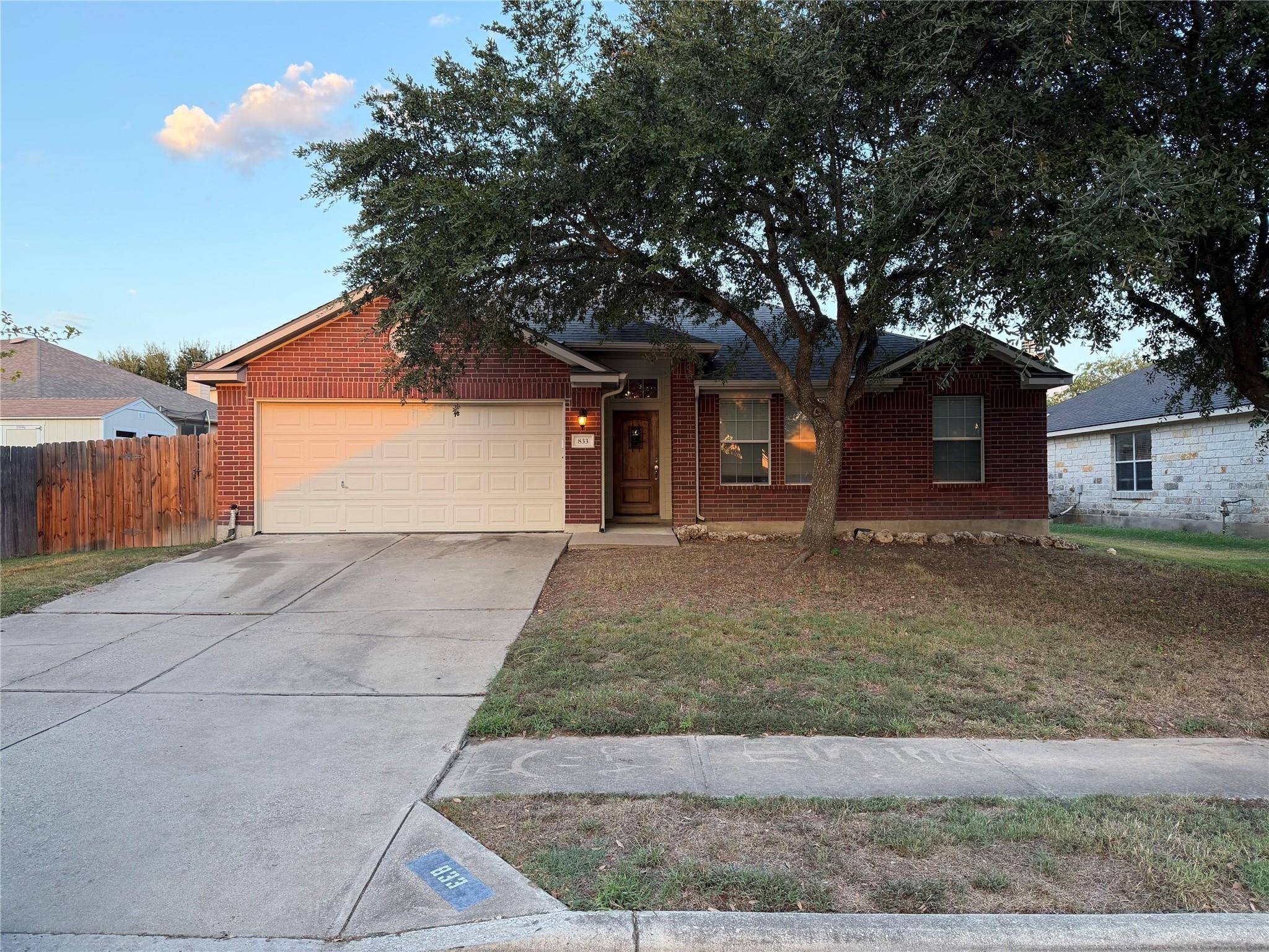 833 Dark Horse LN, Buda, TX 78610