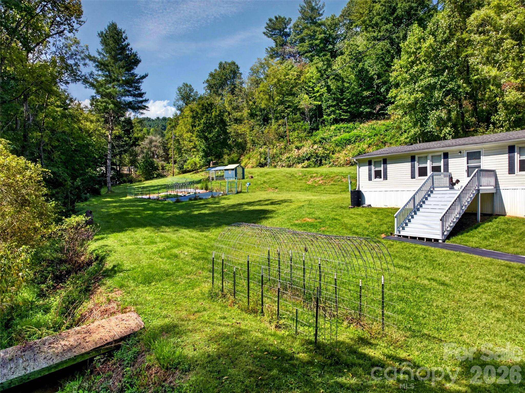 1000 Halewood RD, Marshall, NC 28753