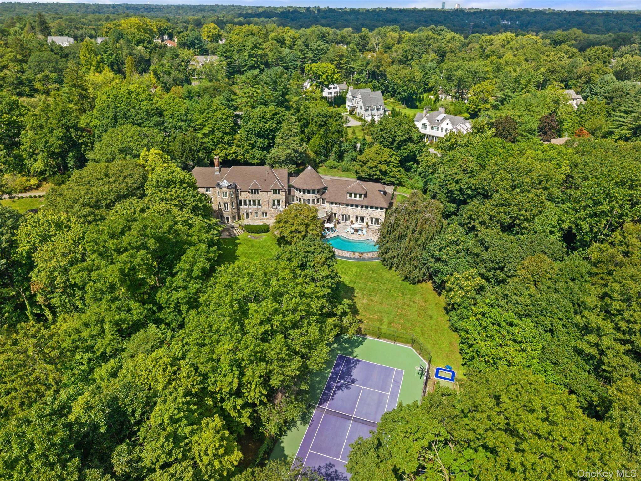 383 Woodlands RD, Harrison, NY 10528