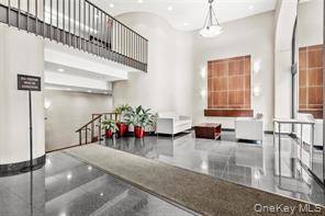 15 Stewart PL #3D, White Plains, NY 10603