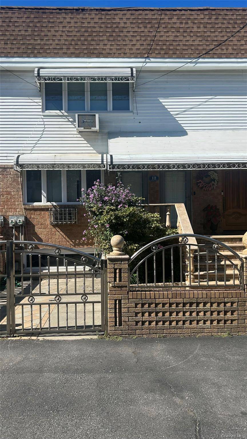 12 McKibbin CT, Brooklyn, NY 11206