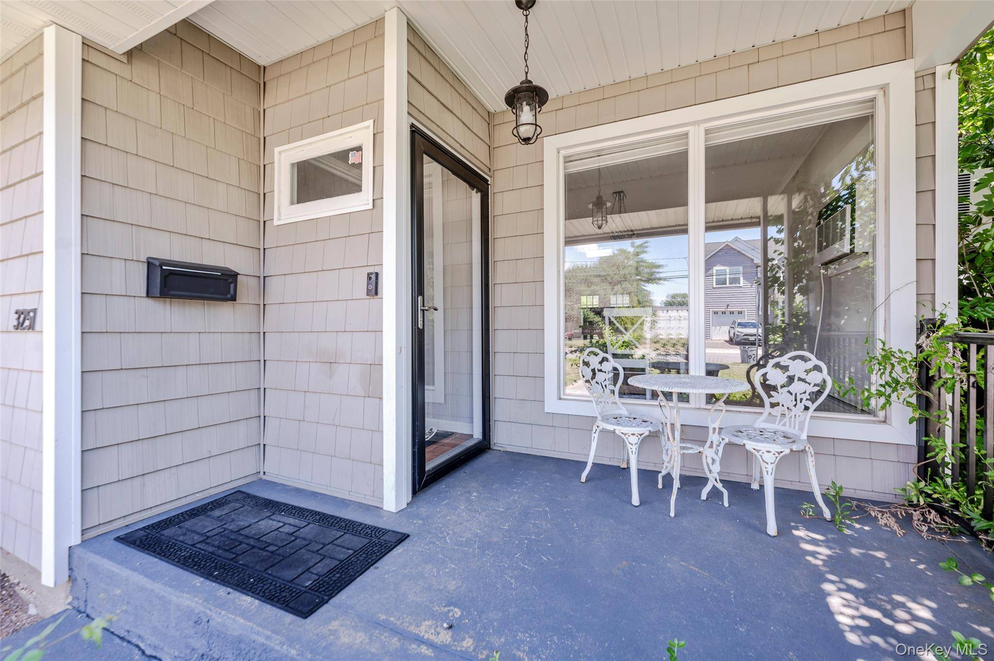3251 Neptune AVE, Oceanside, NY 11572