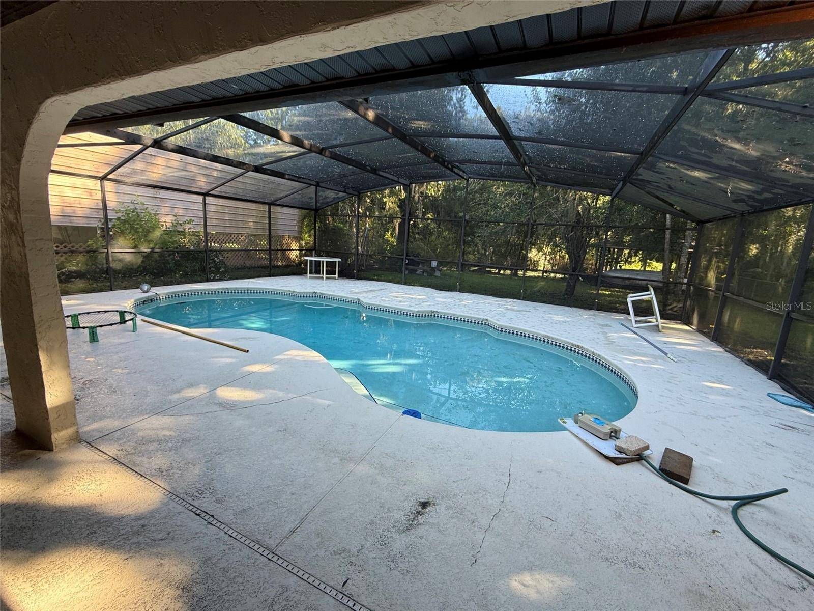 11813 OCKLAWAHA DR, Leesburg, FL 34788