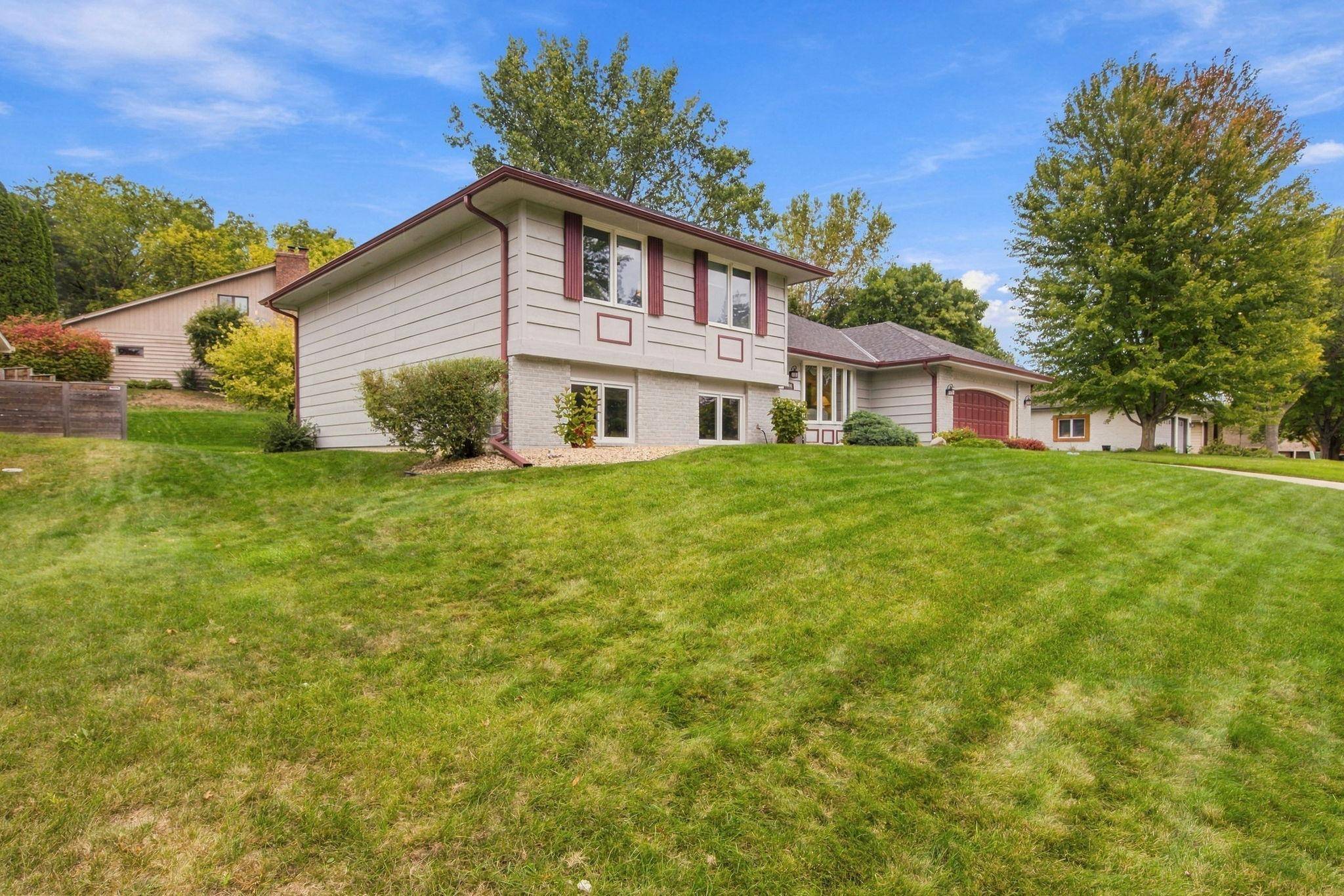 9235 Hyland Creek RD, Bloomington, MN 55437