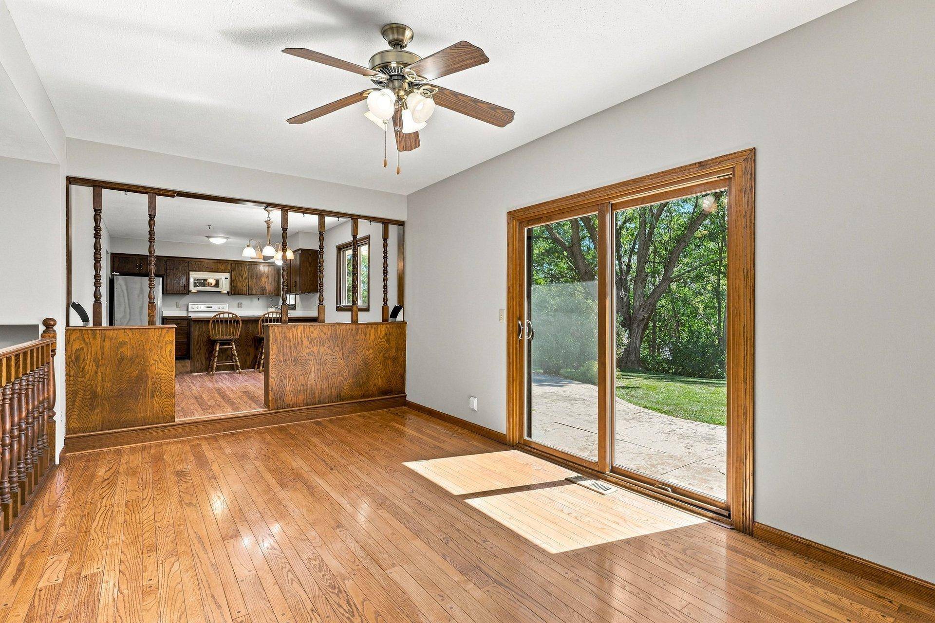 7158 Upper 139th ST W, Apple Valley, MN 55124