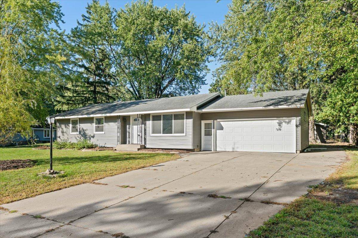 421 16th AVE SE, Saint Cloud, MN 56304