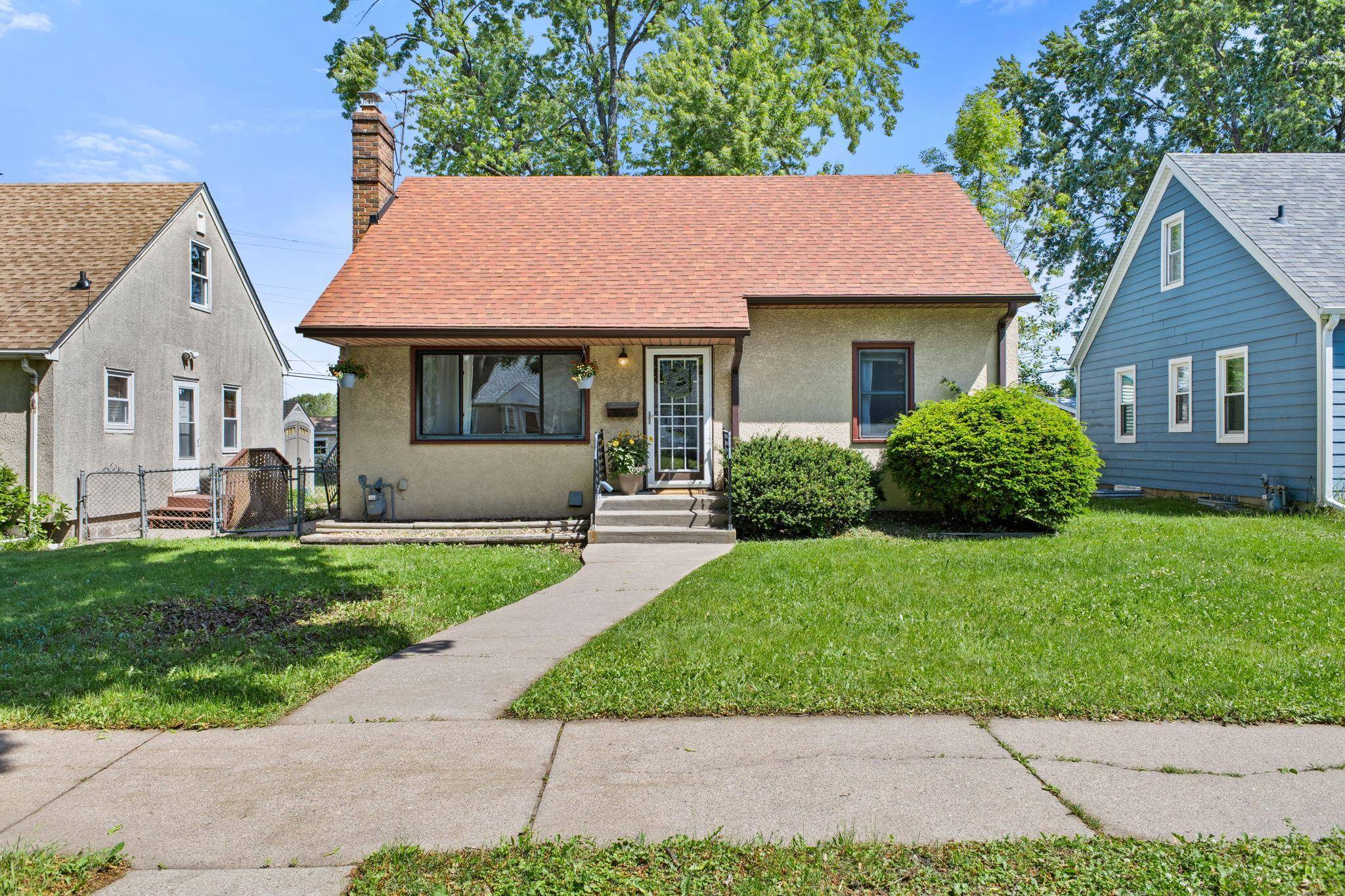1965 Montana AVE E, Saint Paul, MN 55119