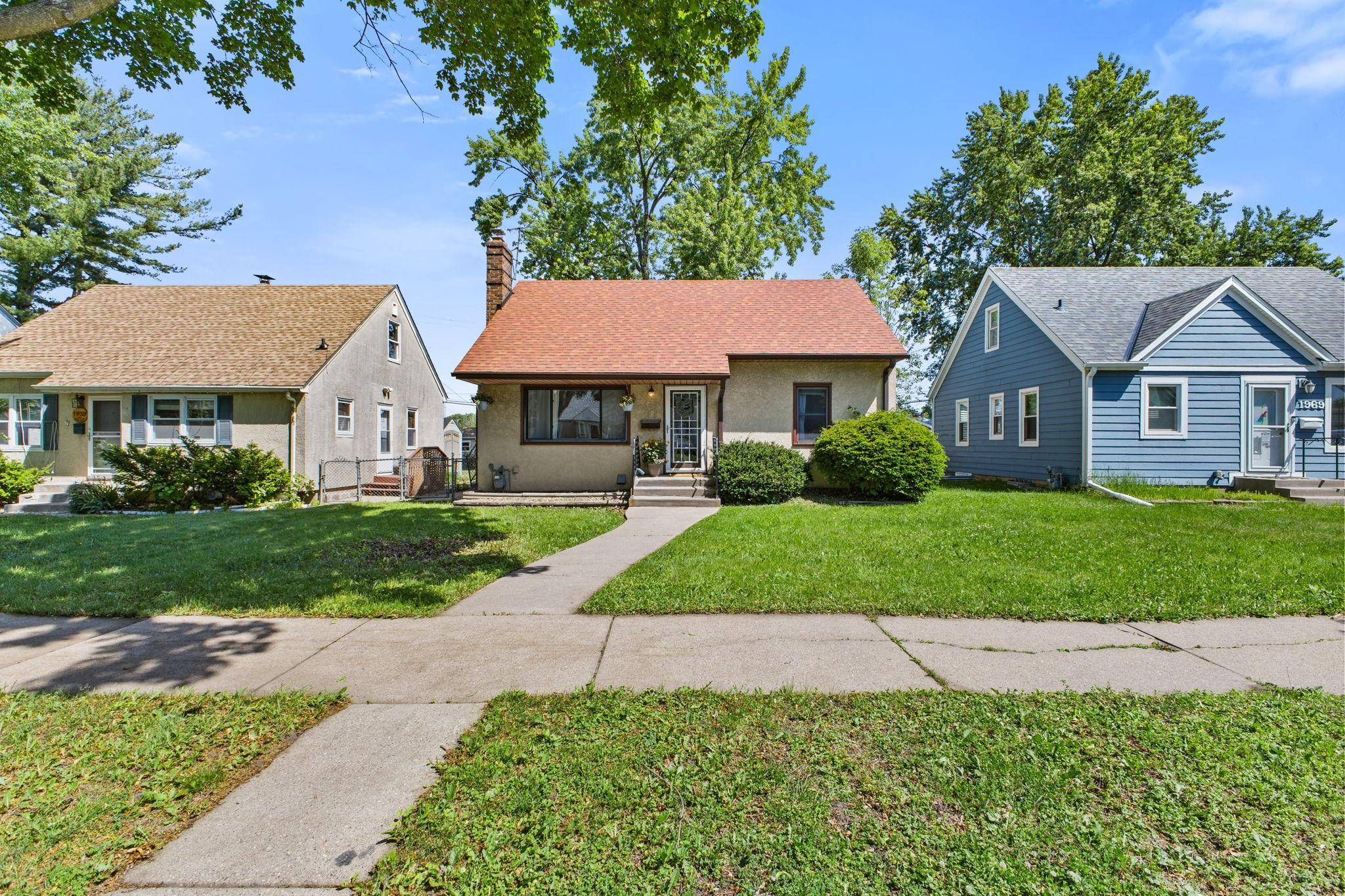 1965 Montana AVE E, Saint Paul, MN 55119