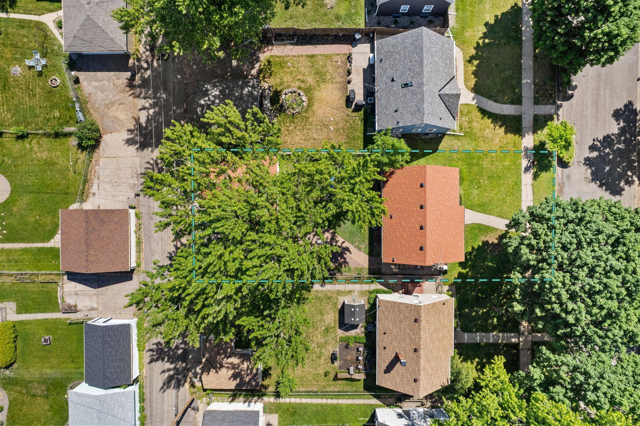 1965 Montana AVE E, Saint Paul, MN 55119